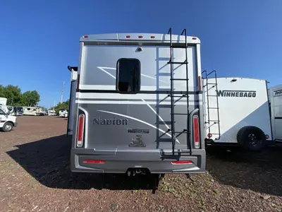 2022 Winnebago Navion photo 9