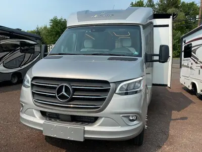 Used 2025 Leisure Travel Unity U24MBL