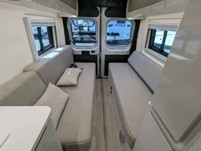 2027 Thor Motor Coach Tellaro 20U photo 22