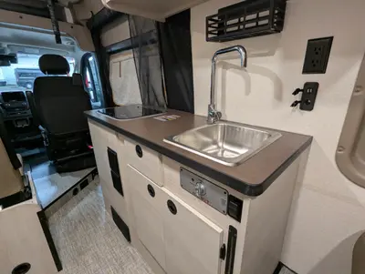 2027 Winnebago Solis photo 35