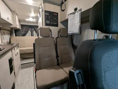 2027 Winnebago Solis photo 22