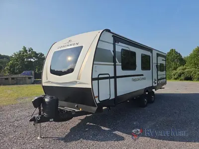 2027 Coachmen RV Freedom Express photo 4