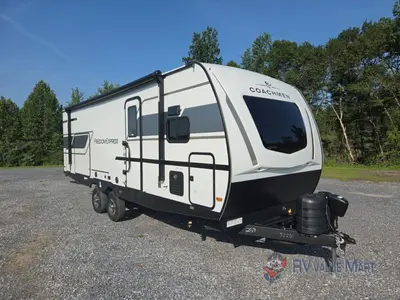 2027 Coachmen RV Freedom Express photo 2