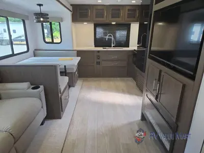 2027 Coachmen RV Freedom Express photo 19