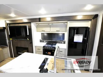 2027 Forest River RV Cherokee Alpha Wolf photo 10