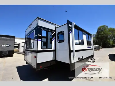 2027 Forest River RV Cherokee Alpha Wolf photo 5