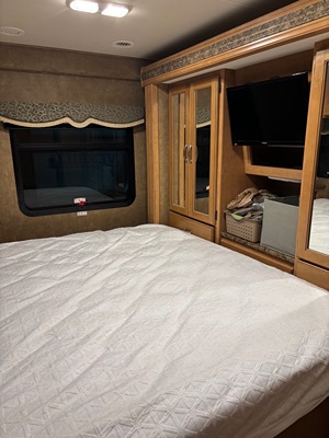 2015 THOR MOTOR COACH FOUR WINDS photo 7
