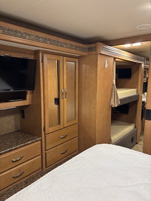 2015 THOR MOTOR COACH FOUR WINDS photo 16