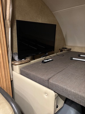 2015 THOR MOTOR COACH FOUR WINDS photo 19