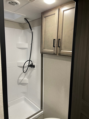 2021 VENTURE RV SPORTTREK TOURING photo 12