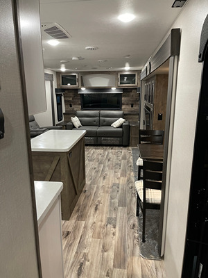 2021 VENTURE RV SPORTTREK TOURING photo 14