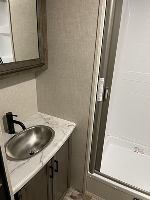 2021 VENTURE RV SPORTTREK TOURING photo 13