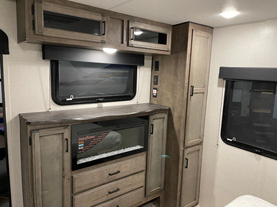 2021 VENTURE RV SPORTTREK TOURING photo 11