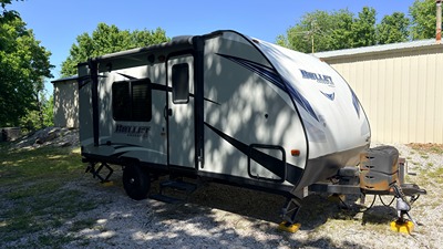 2018 KEYSTONE BULLET CROSSFIRE photo 2