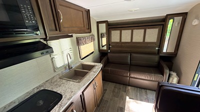 2018 KEYSTONE BULLET CROSSFIRE photo 5