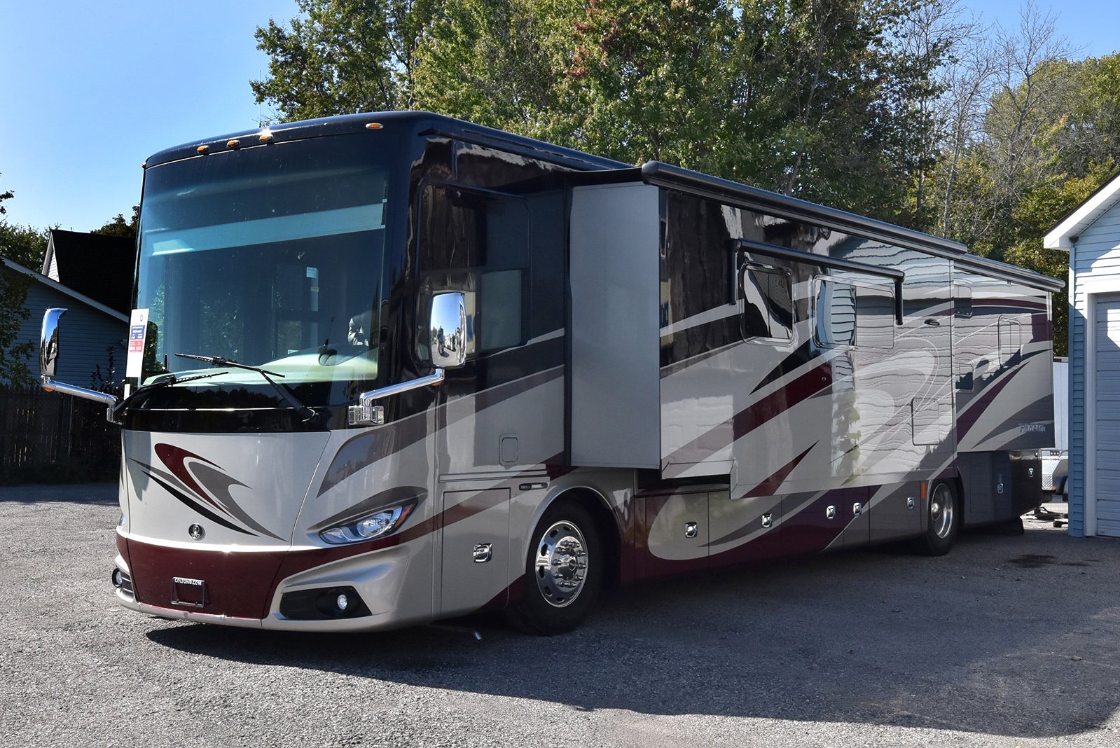 2018 TIFFIN MOTORHOMES PHAETON exterior