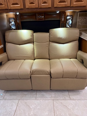 2018 TIFFIN MOTORHOMES PHAETON photo 11