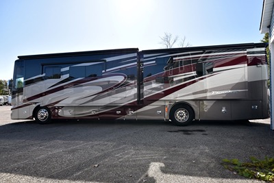 2018 TIFFIN MOTORHOMES PHAETON photo 3