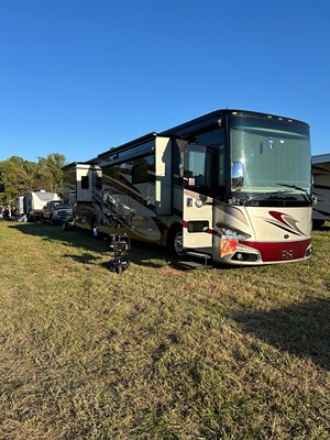 2018 TIFFIN MOTORHOMES PHAETON photo 2