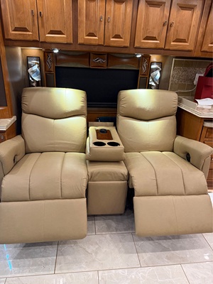 2018 TIFFIN MOTORHOMES PHAETON photo 10