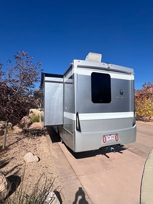 2021 TIFFIN MOTORHOMES WAYFARER photo 3