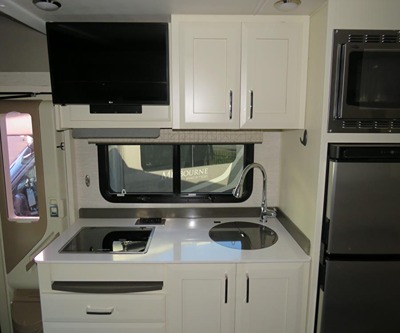 2021 TIFFIN MOTORHOMES WAYFARER photo 17