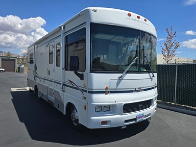 2003 WINNEBAGO SIGHTSEER photo 2