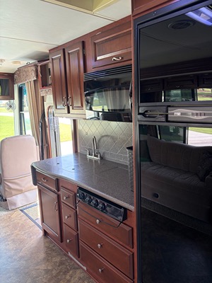 2011 NEWMAR CANYON STAR photo 13