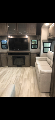 2022 GRAND DESIGN SOLITUDE S-CLASS photo 3