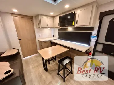 2027 Ember RV Touring Edition photo 32