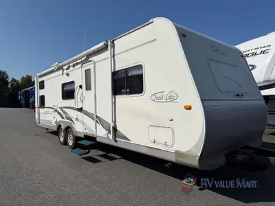 Used 2005 R-Vision Trail Lite 8304 S
