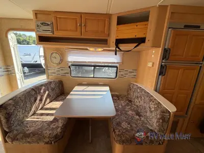2005 R-Vision Trail Lite photo 17