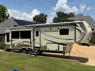 Used 2018 Keystone Montana 3121RL