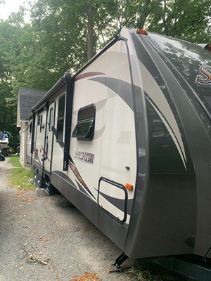 Used 2015 Keystone Sprinter 322BHS