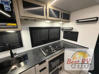 2027 Keystone RV Walkabout photo 33