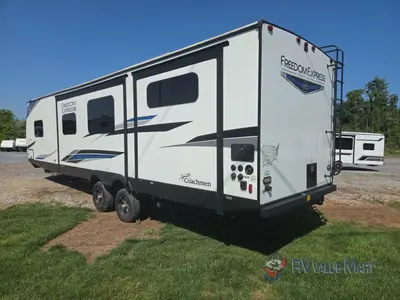 2024 Coachmen RV Freedom Express Ultra Lite photo 6