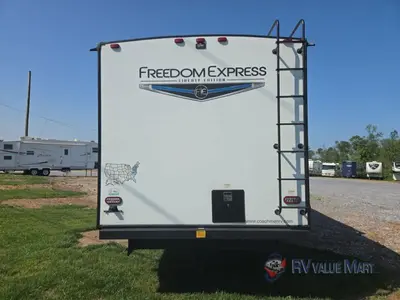 2024 Coachmen RV Freedom Express Ultra Lite photo 7