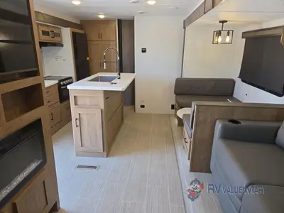 2024 Coachmen RV Freedom Express Ultra Lite photo 18