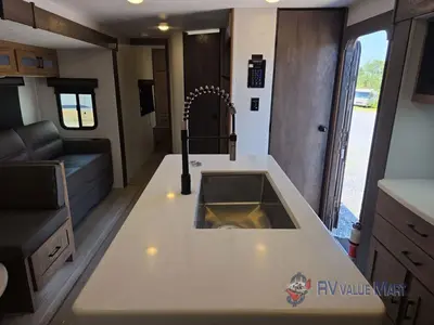 2024 Coachmen RV Freedom Express Ultra Lite photo 19