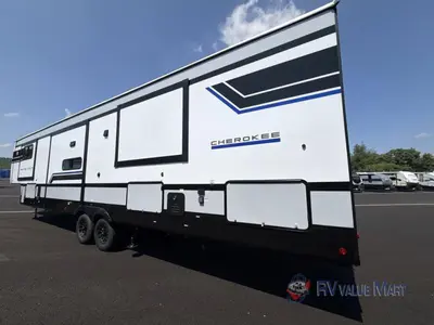 2027 Forest River RV Cherokee Arctic Wolf photo 6