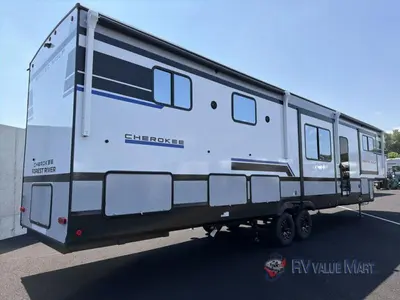 2027 Forest River RV Cherokee Arctic Wolf photo 8