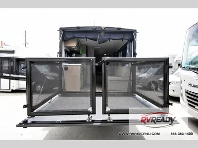 New 2027 Forest River RV Cherokee Grey Wolf Black Label 18RRBL