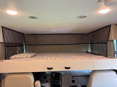 2023 THOR MOTOR COACH RESONATE photo 8