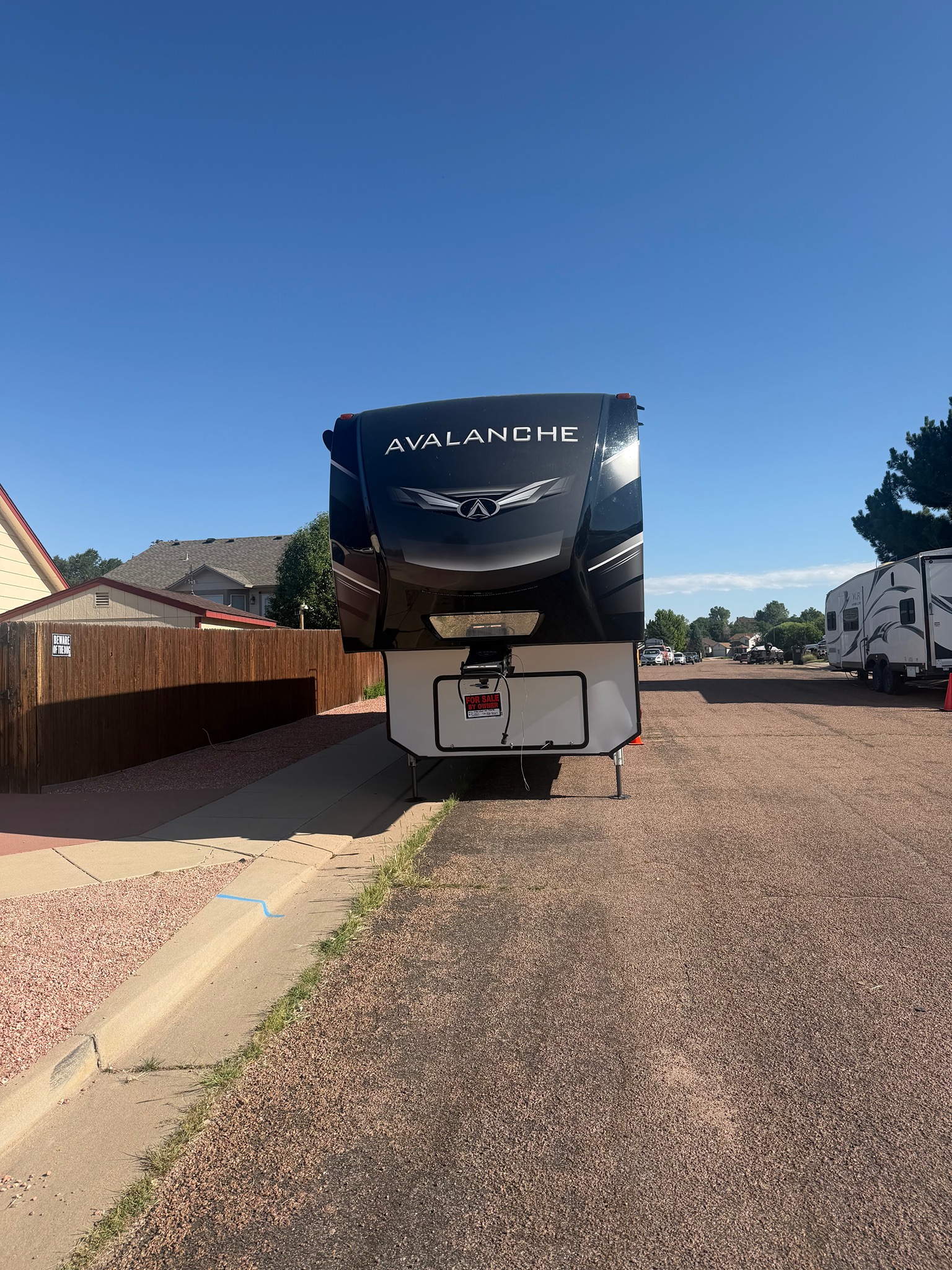 2021 KEYSTONE AVALANCHE exterior
