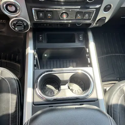 2017 Nissan Titan XD photo 32