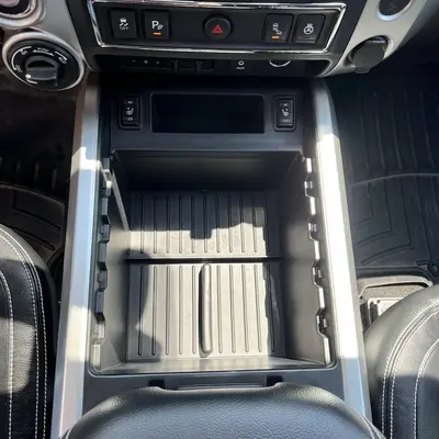 2017 Nissan Titan XD photo 33