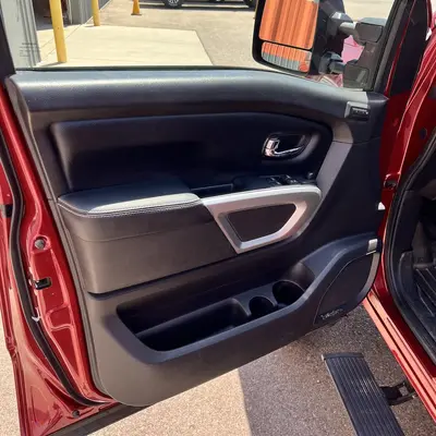 2017 Nissan Titan XD photo 22