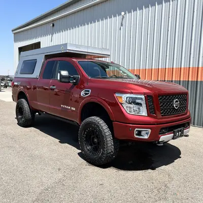 2017 Nissan Titan XD photo 20