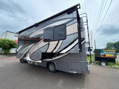 2019 Thor Motor Coach Quantum Sprinter photo 7