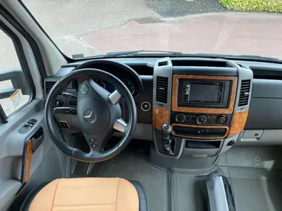 2019 Thor Motor Coach Quantum Sprinter photo 35